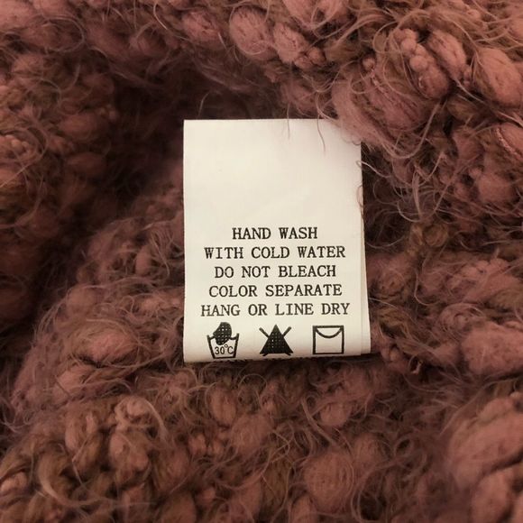 Altar’d State Mauve Eyelash Fuzzy Sweater Long Sleeve Soft V-Neck size S/M - Picture 12 of 15